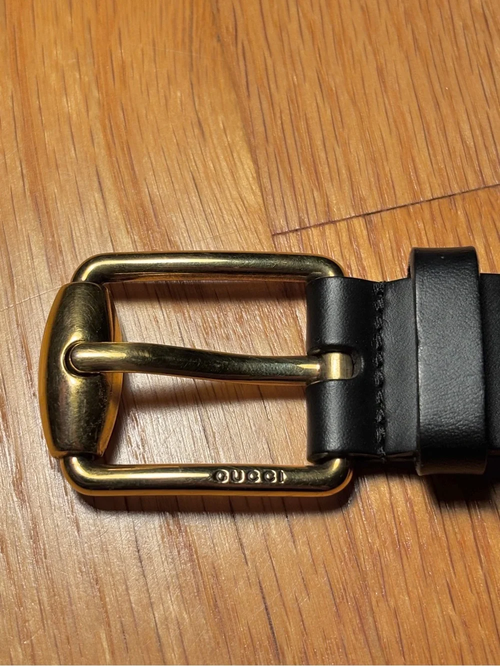 Gucci Gold Buckle Logo Black Leather Belt